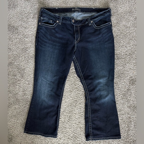 Silver Jeans 24x33 Plus Size Tuesday Blue Dark Wash Bootcut embroidered Pockets - Picture 1 of 7